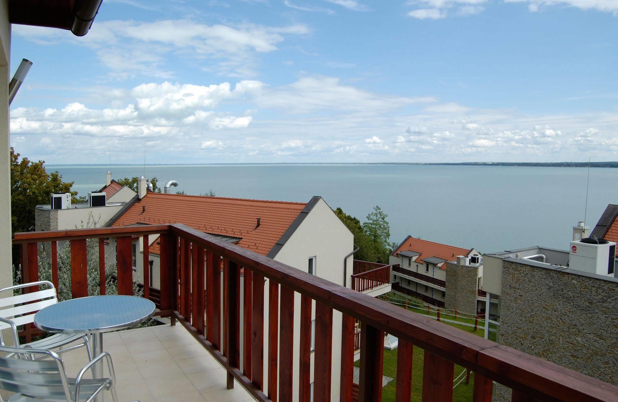 Echo Residence All Suite Hotel Tihany Exterior foto